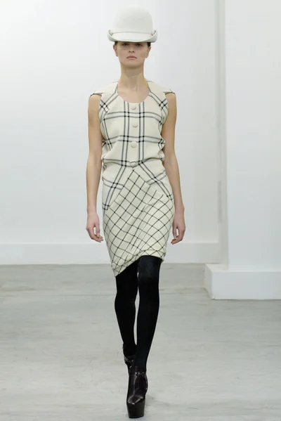 Look 15